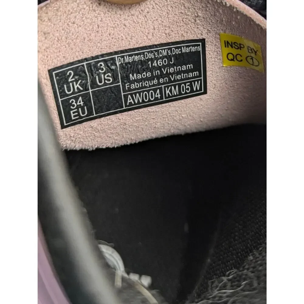 Dr. Martens 1460 8-Eye Patent Boot Pale Pink Kids Youth Side Zip Size 3  S4102